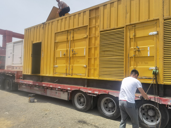 南宫除了负载情况和发动机维护，还有哪些因素会影响 200kw 柴油发电机的油耗？
