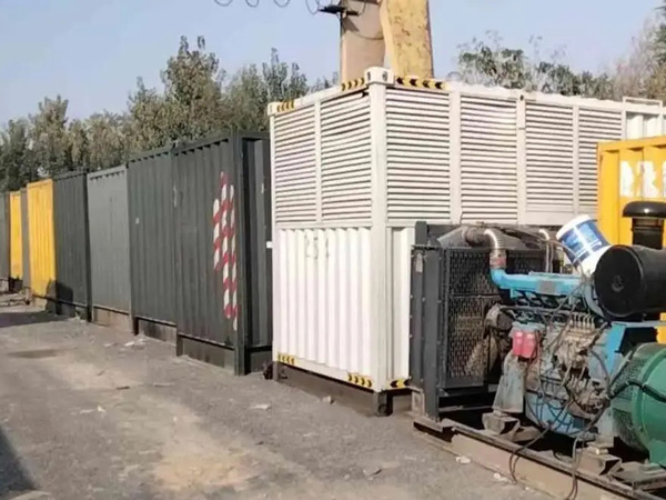 南宫200KW柴油发电机机组每小时油耗是多少？