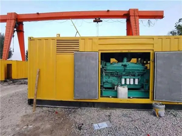 南宫冬季低温环境下，500KW发电机组应该选择什么类型的启动电瓶？